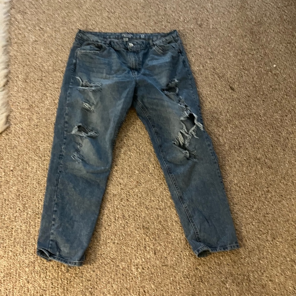 Beautiful Flare Ripped Pants - Picture 2 of 6